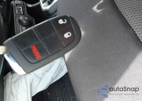 2018 Jeep Renegade Altitude 4X4 из США, поврежденный, VIN ZACCJBBB5JPJ11916